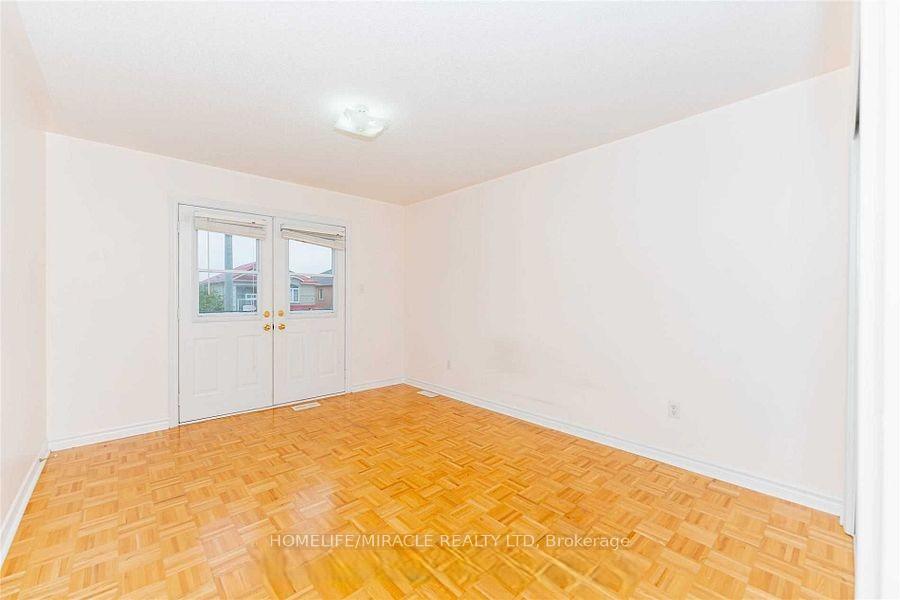 Photo 19 of 26 Savita Road, Brampton, Fletcher's Meadow — HOMEH
