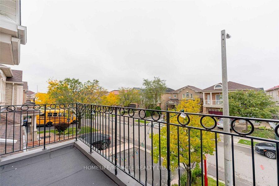 Photo 20 of 26 Savita Road, Brampton, Fletcher's Meadow — HOMEH