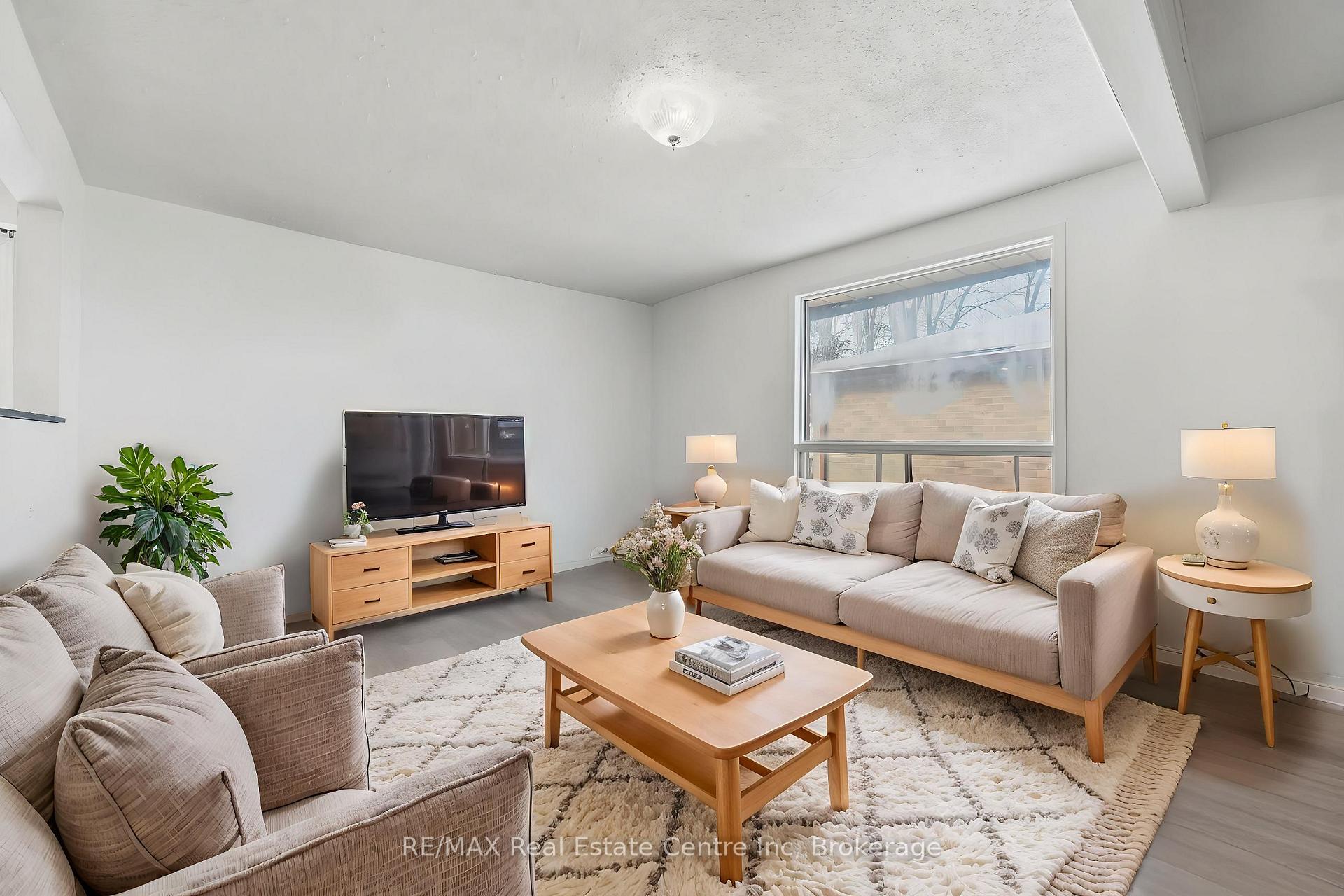 Photo 2 of 183 Cole Road, Guelph, Kortright West — HOMEH