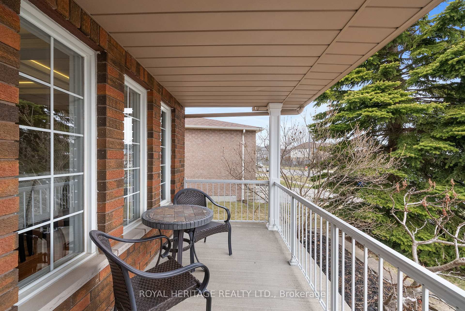 Photo 5 of 75 Boswell Drive, Clarington, Bowmanville — HOMEH
