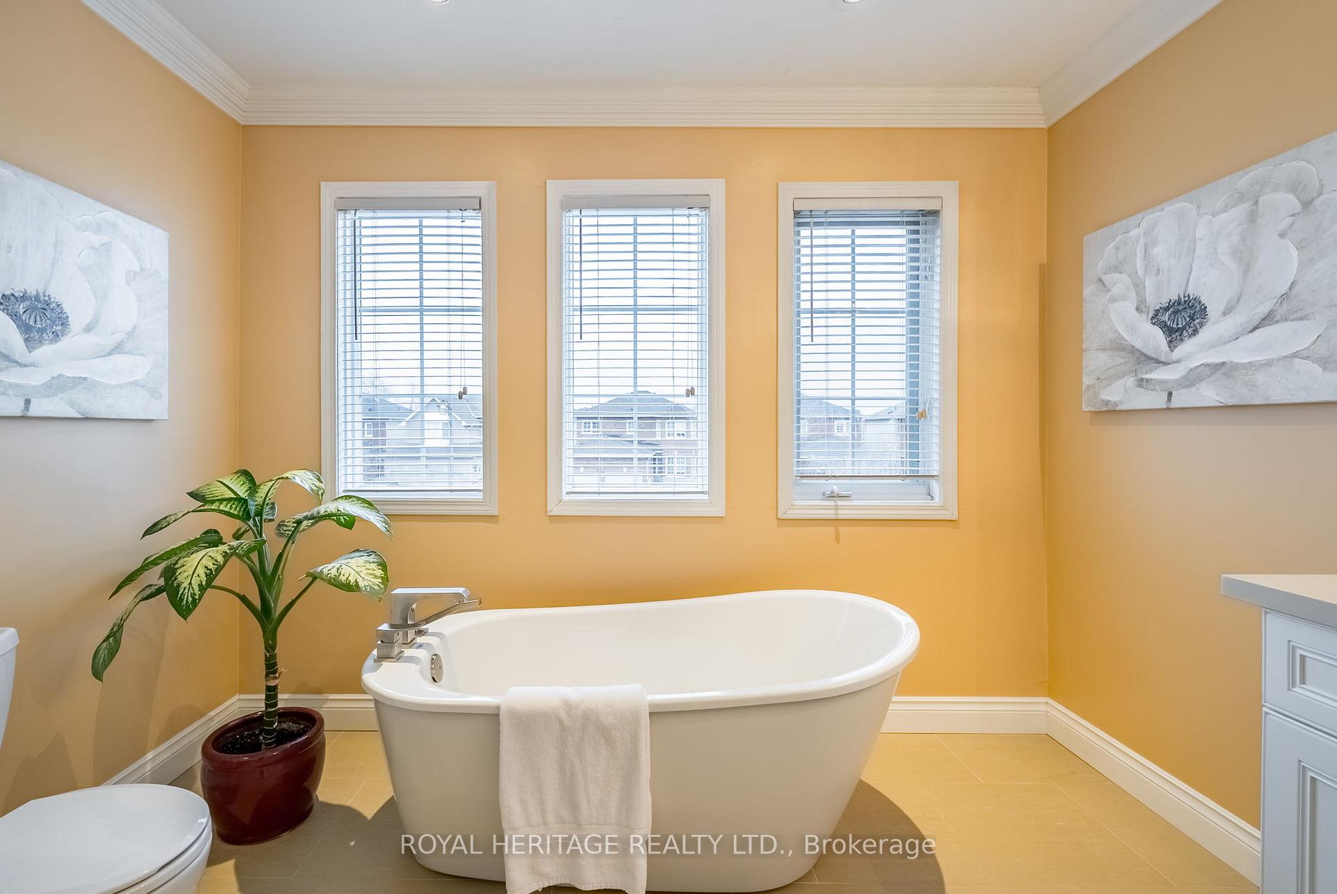 Photo 24 of 75 Boswell Drive, Clarington, Bowmanville — HOMEH