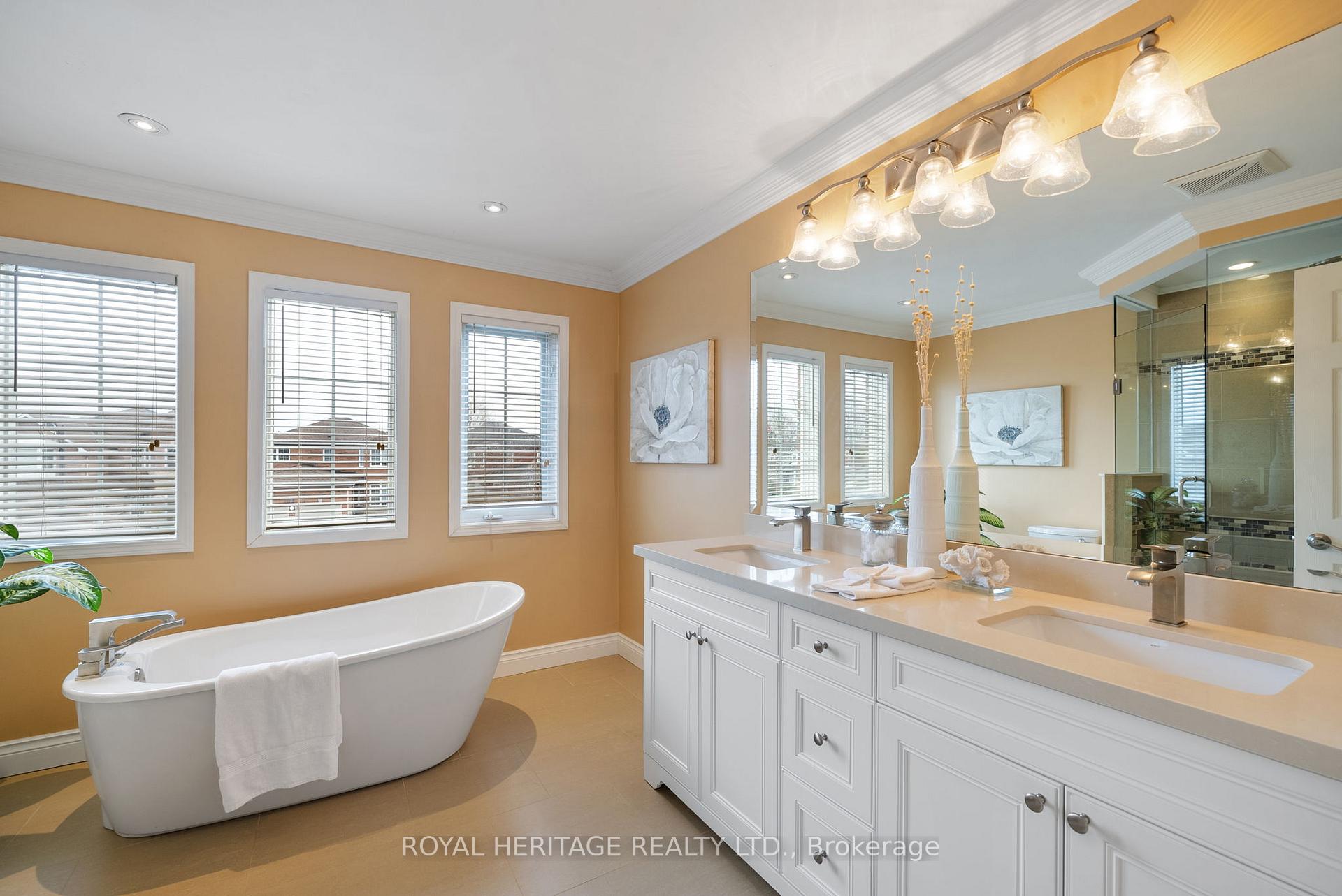 Photo 25 of 75 Boswell Drive, Clarington, Bowmanville — HOMEH