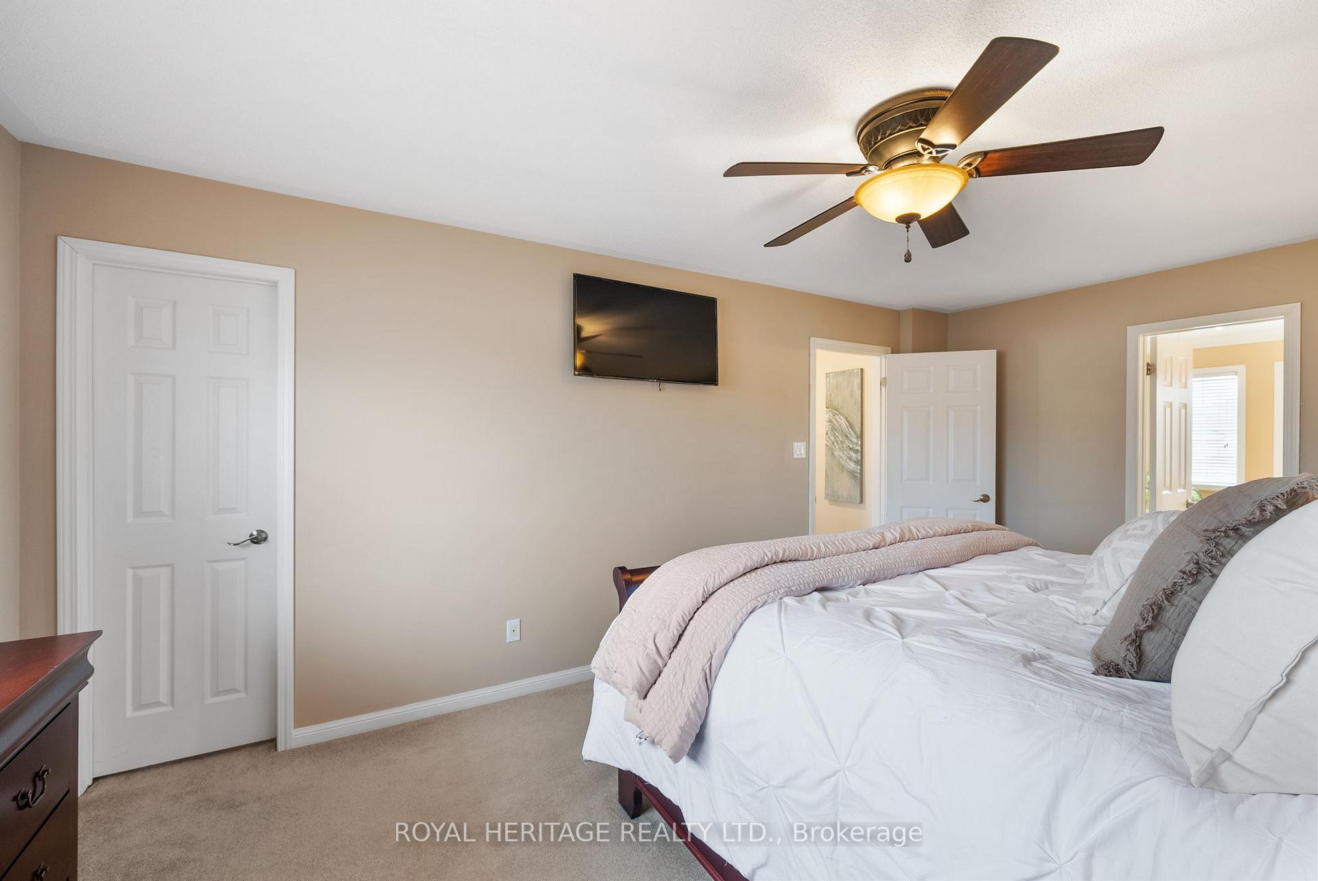 Photo 26 of 75 Boswell Drive, Clarington, Bowmanville — HOMEH