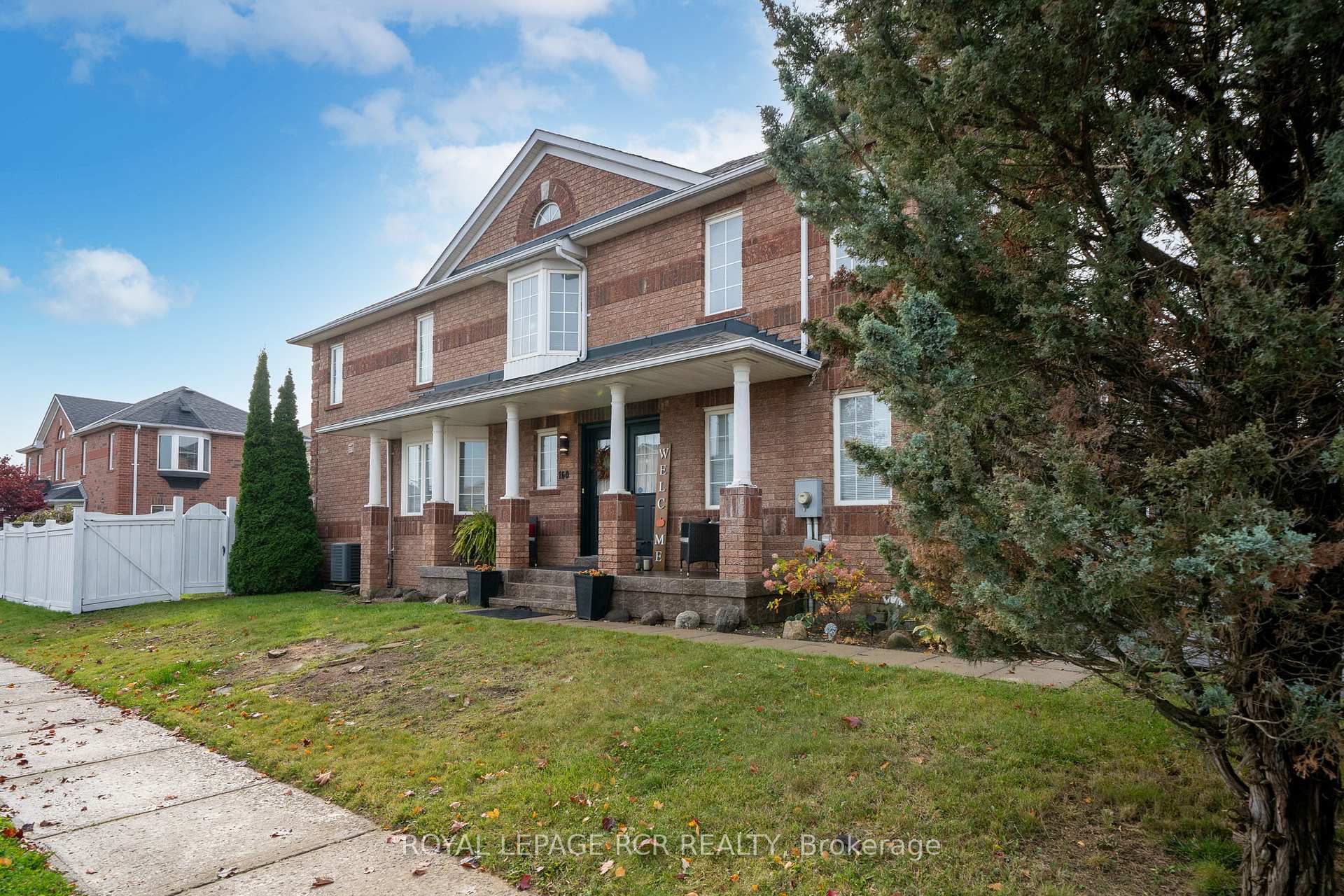 Photo 2 of 160 Landsbridge Street, Caledon, Bolton East — HOMEH