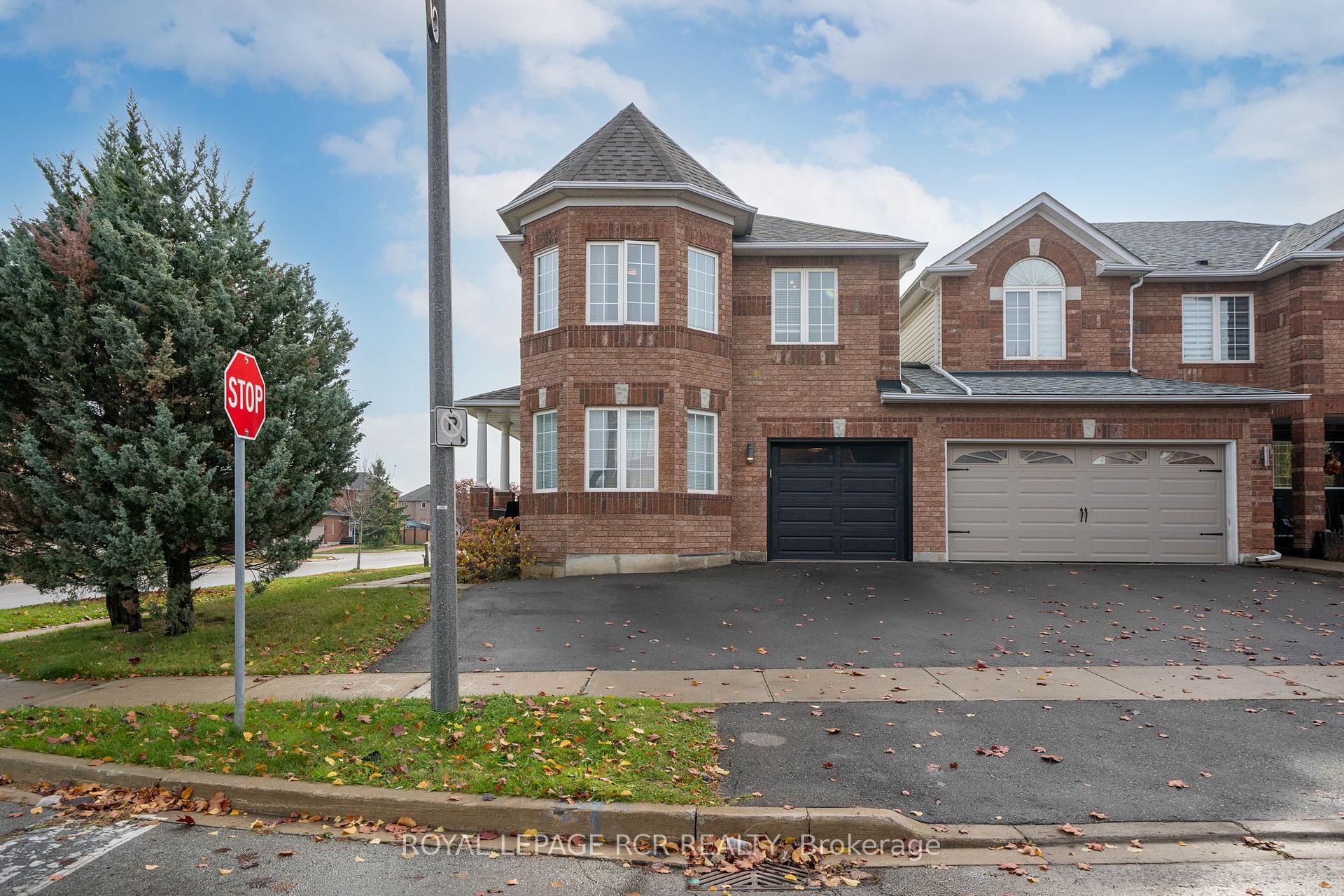 Photo 3 of 160 Landsbridge Street, Caledon, Bolton East — HOMEH