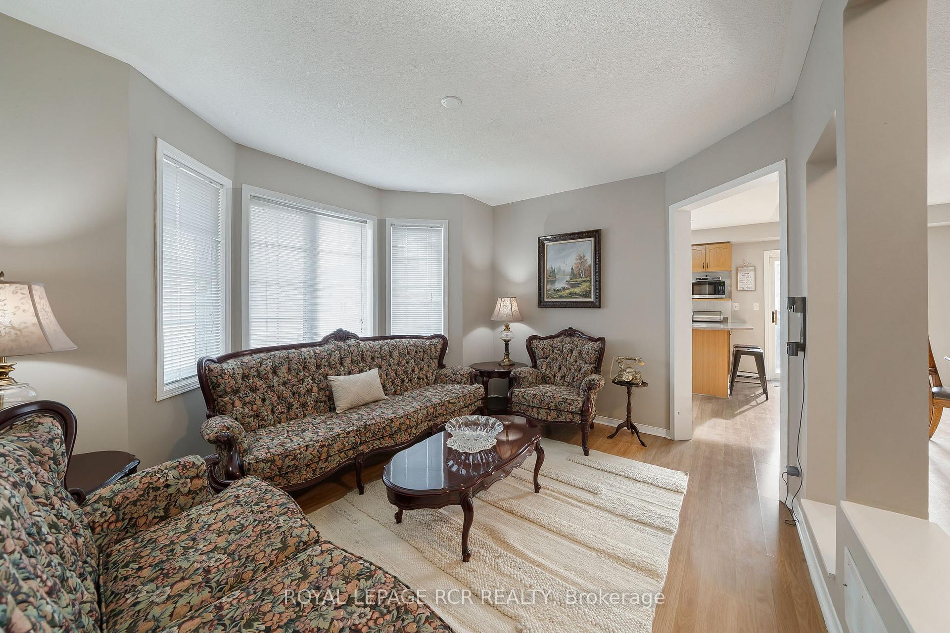 Photo 11 of 160 Landsbridge Street, Caledon, Bolton East — HOMEH