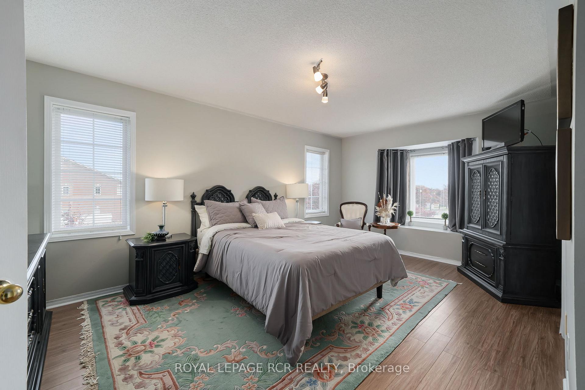Photo 17 of 160 Landsbridge Street, Caledon, Bolton East — HOMEH
