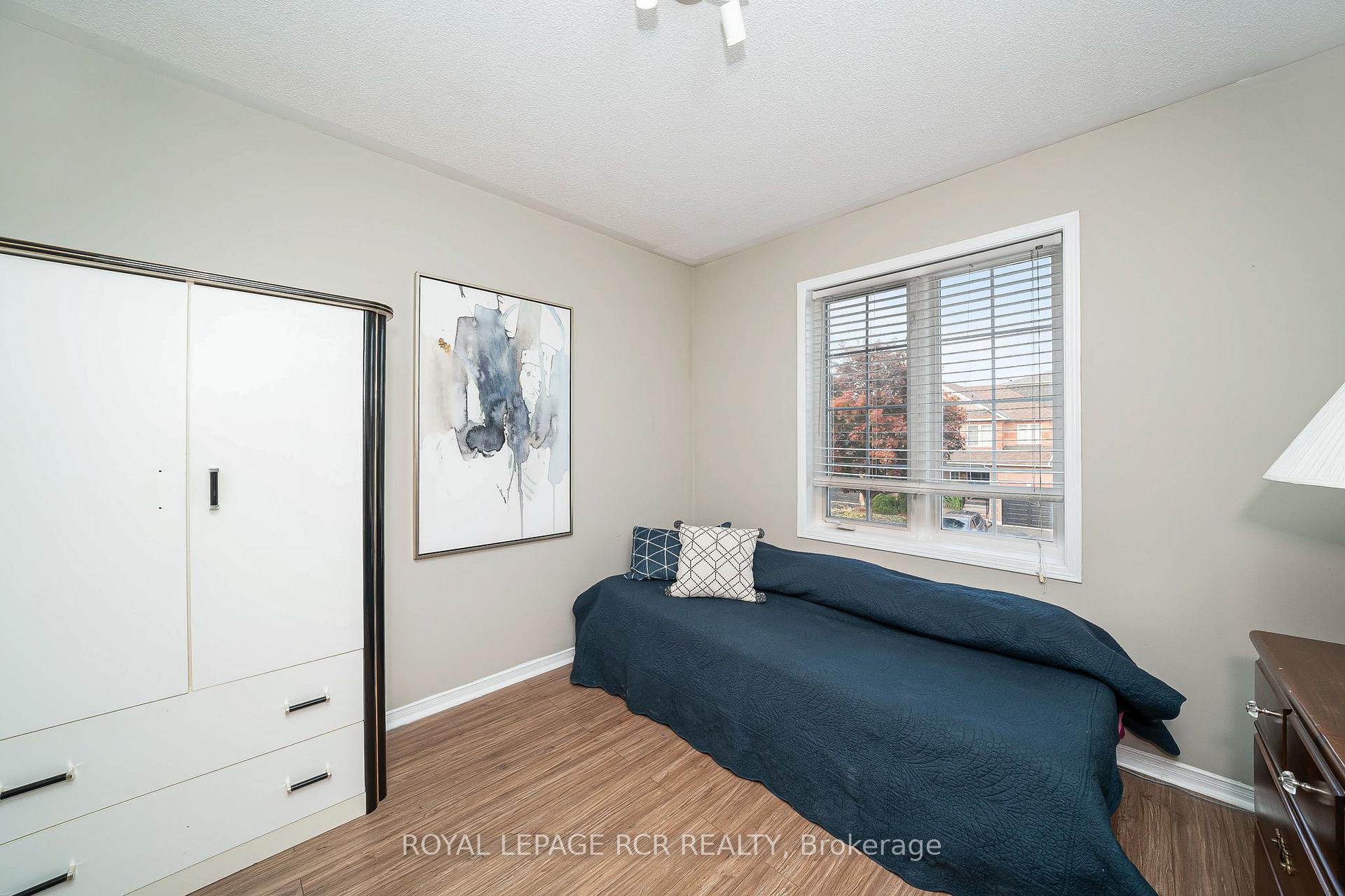 Photo 22 of 160 Landsbridge Street, Caledon, Bolton East — HOMEH