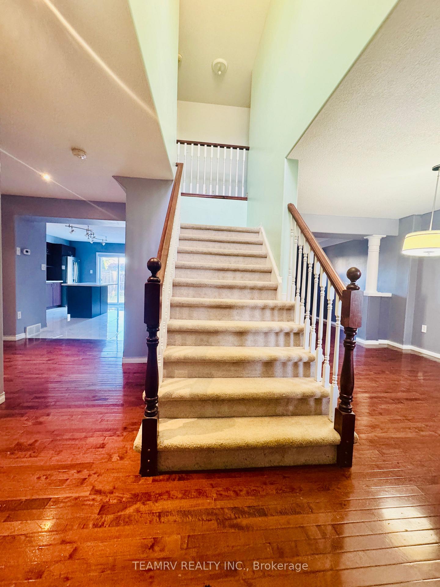Photo 3 of 39 Bermuda Lane, Cambridge — HOMEH