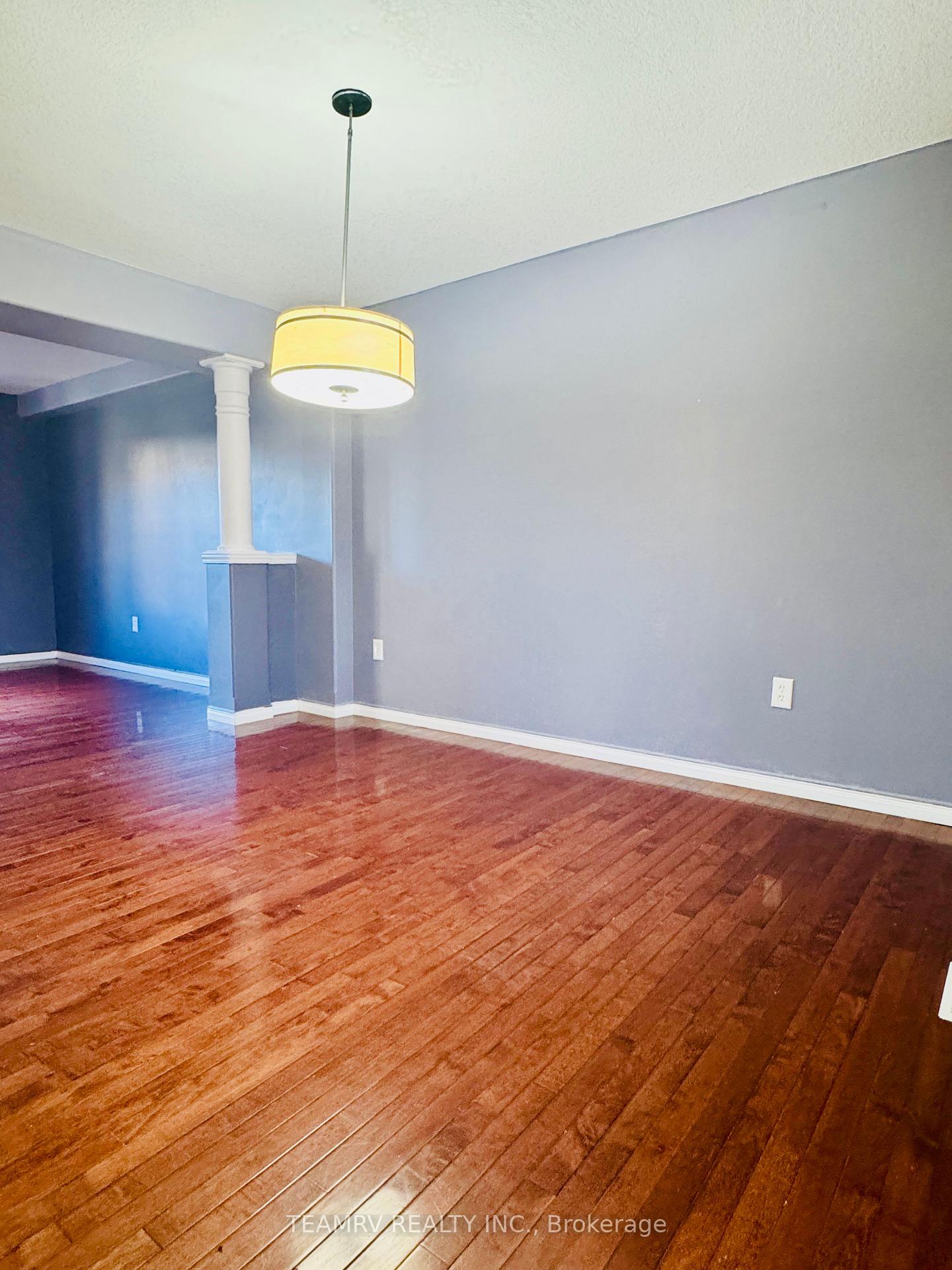 Photo 4 of 39 Bermuda Lane, Cambridge — HOMEH