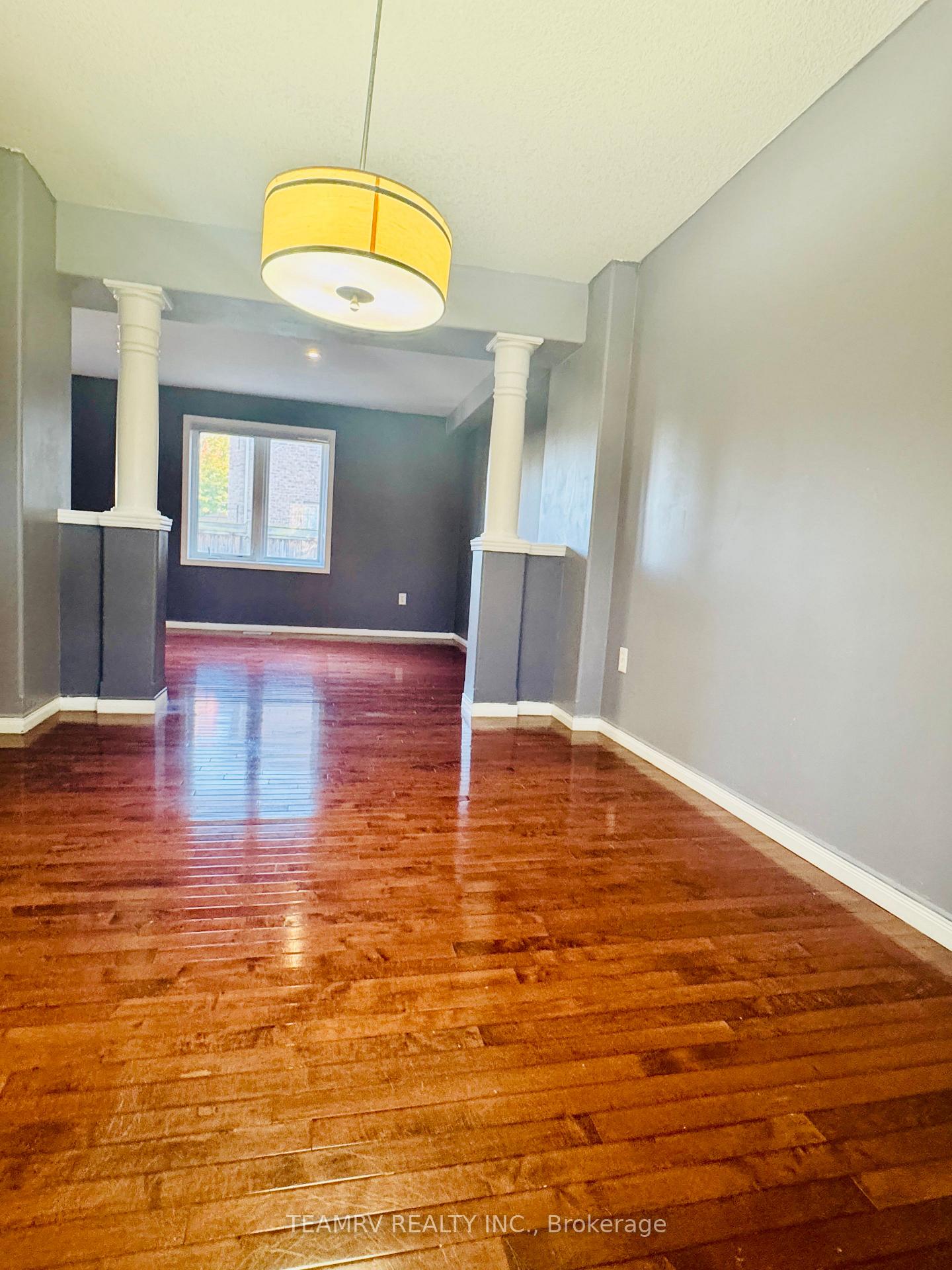 Photo 10 of 39 Bermuda Lane, Cambridge — HOMEH