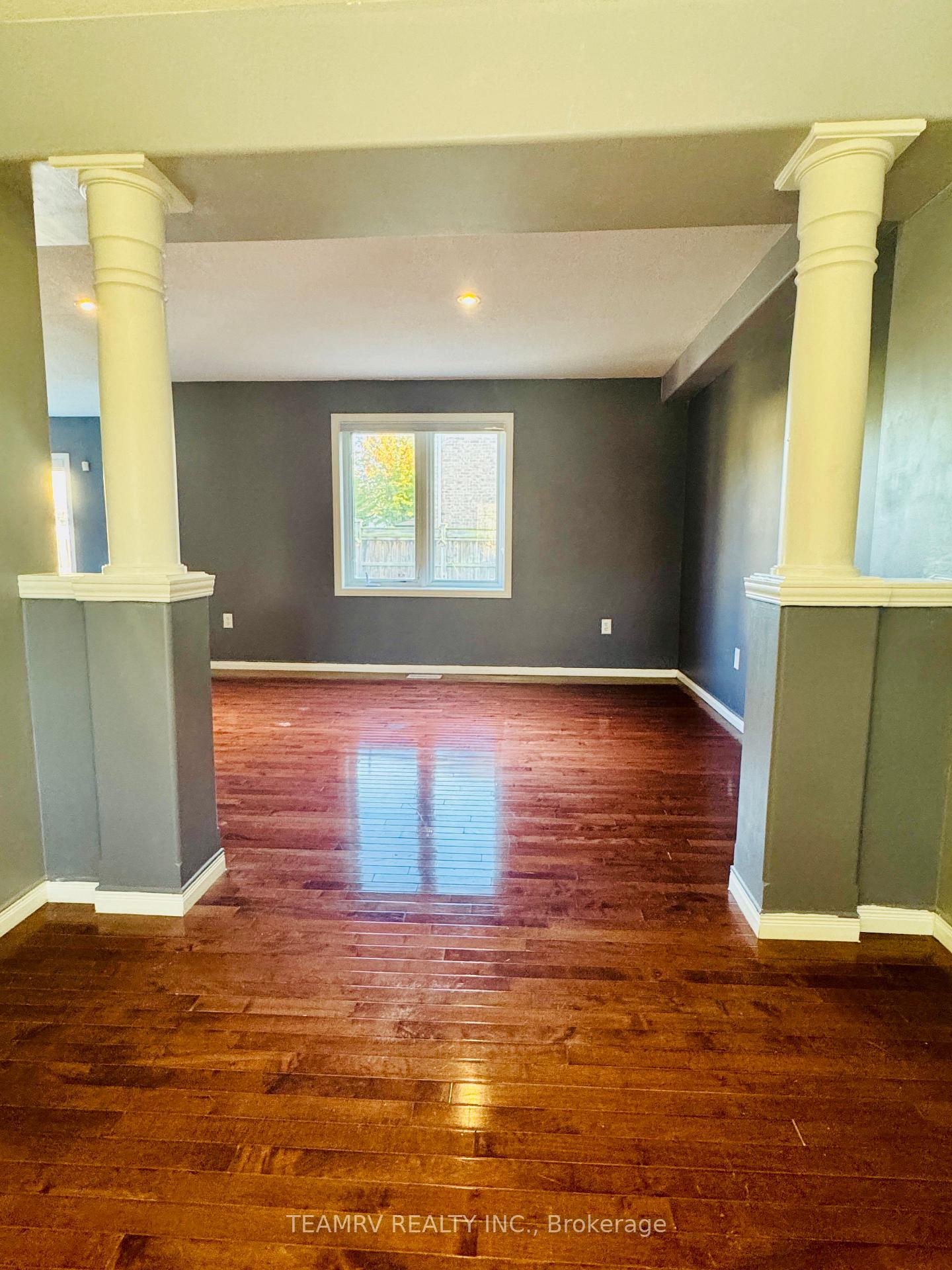 Photo 8 of 39 Bermuda Lane, Cambridge — HOMEH