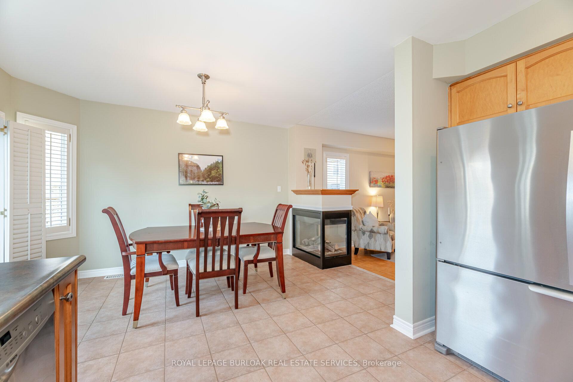 Photo 15 of 39 Coolspring Crescent, Caledon, Bolton East — HOMEH