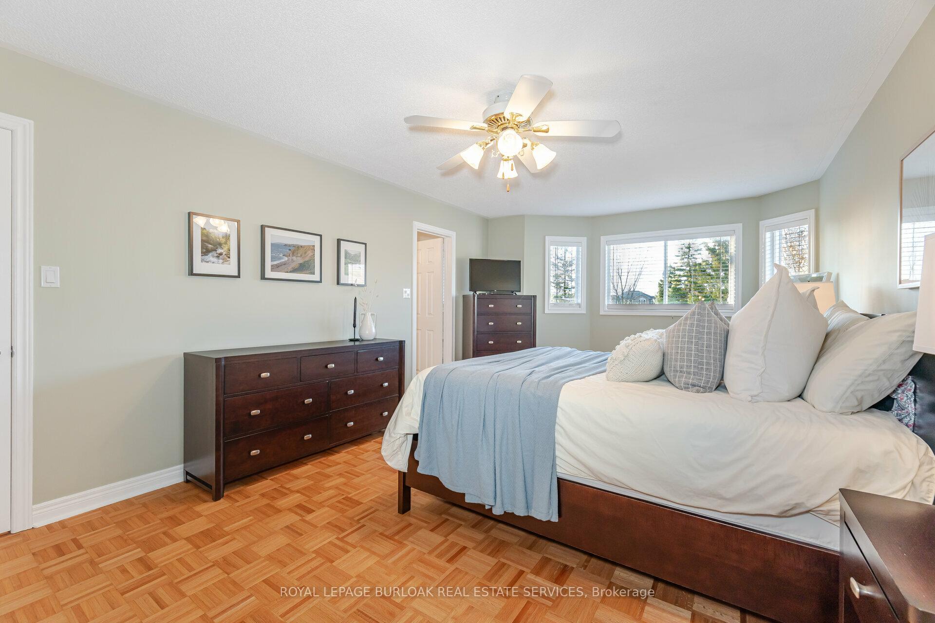 Photo 20 of 39 Coolspring Crescent, Caledon, Bolton East — HOMEH