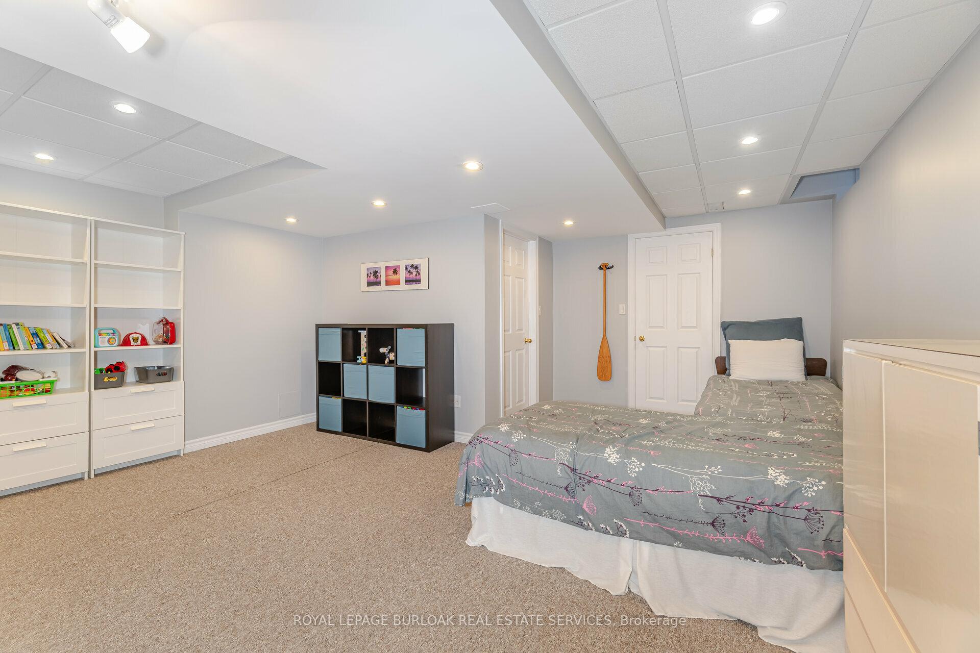 Photo 34 of 39 Coolspring Crescent, Caledon, Bolton East — HOMEH