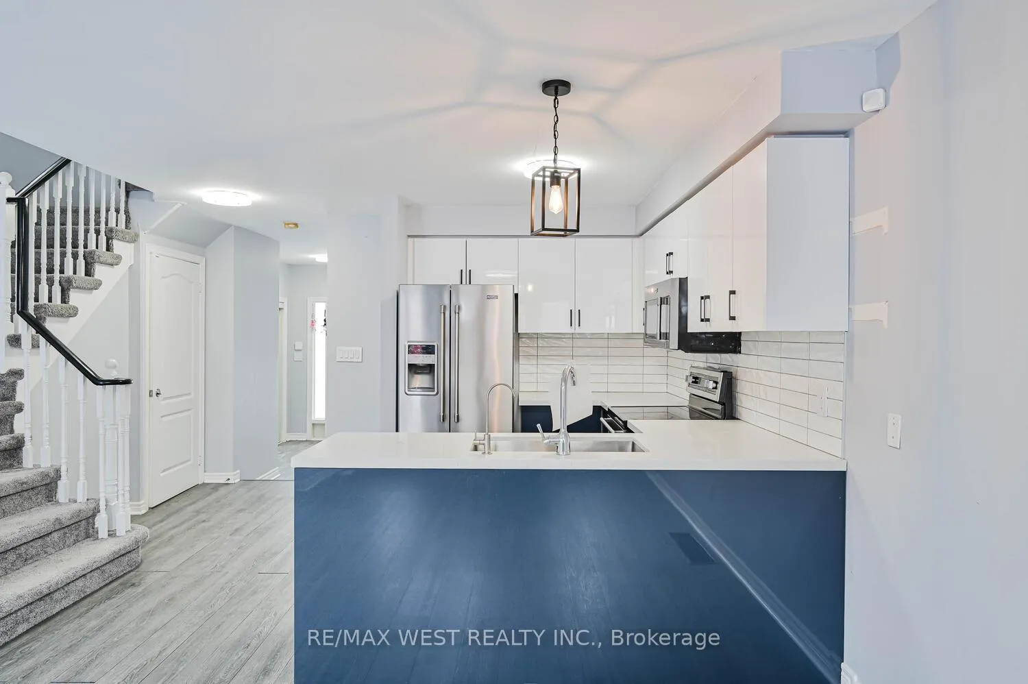 Photo 21 of 46 Woodhaven Drive, Brampton, Fletcher's Meadow — HOMEH