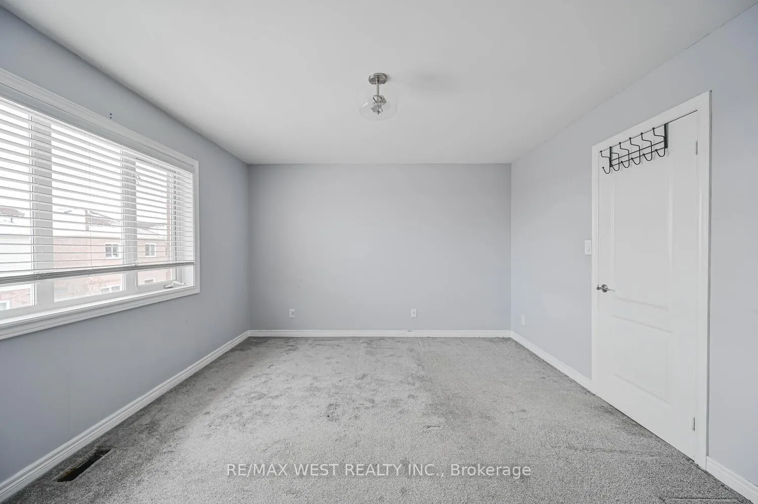 Photo 36 of 46 Woodhaven Drive, Brampton, Fletcher's Meadow — HOMEH