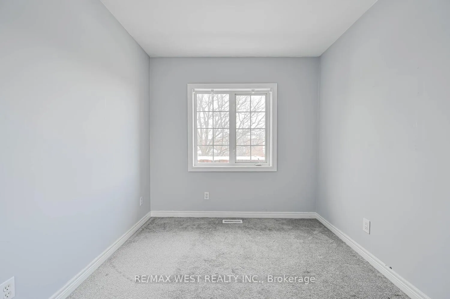 Photo 40 of 46 Woodhaven Drive, Brampton, Fletcher's Meadow — HOMEH