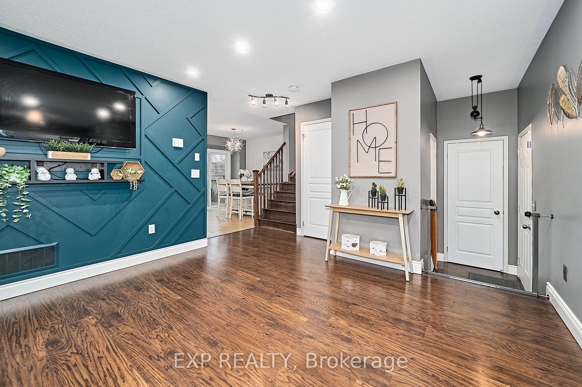 Photo 8 of 27 Darryl Caswell Way, Clarington, Bowmanville — HOMEH