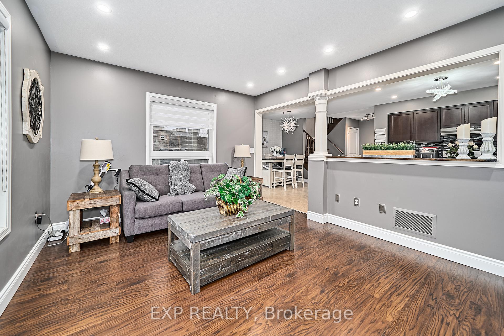 Photo 18 of 27 Darryl Caswell Way, Clarington, Bowmanville — HOMEH