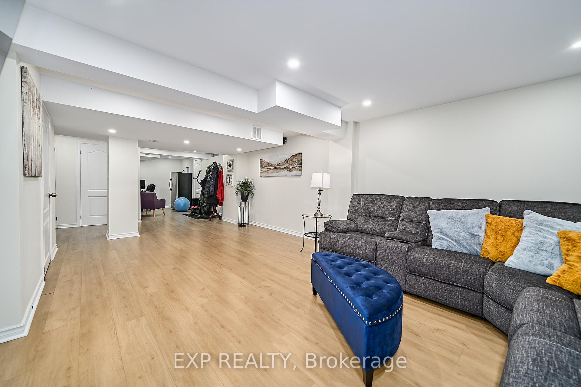 Photo 37 of 27 Darryl Caswell Way, Clarington, Bowmanville — HOMEH