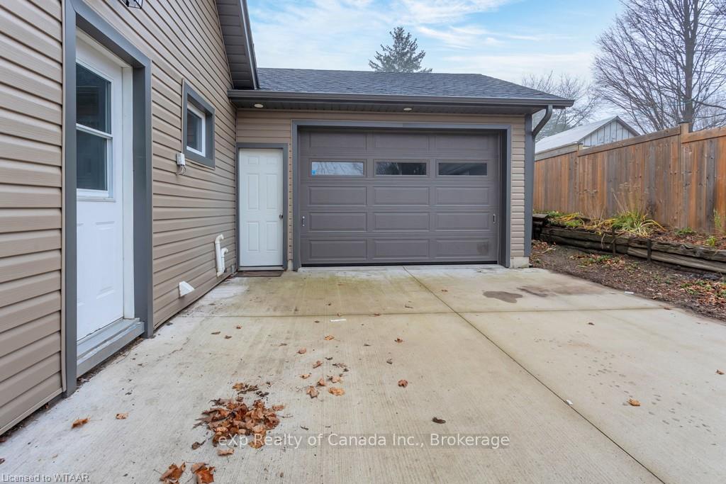 Photo 4 of 55689 Main Street, Bayham, Straffordville — HOMEH