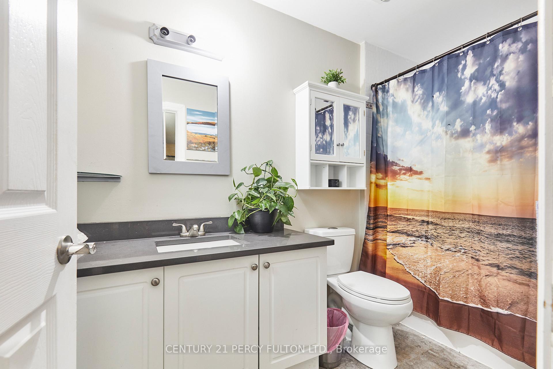 Photo 23 of 70 Wade Square, Clarington, Courtice — HOMEH