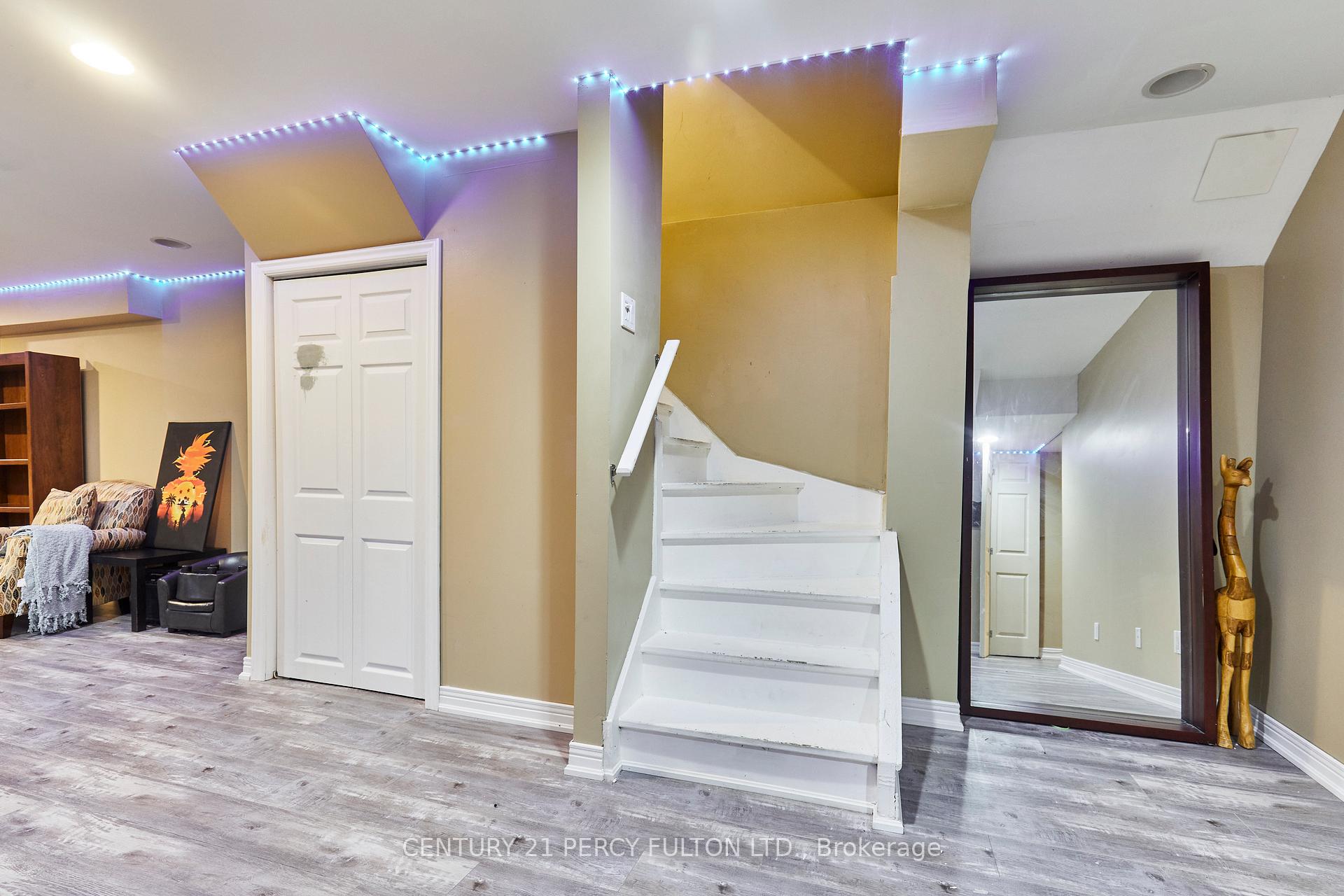 Photo 27 of 70 Wade Square, Clarington, Courtice — HOMEH