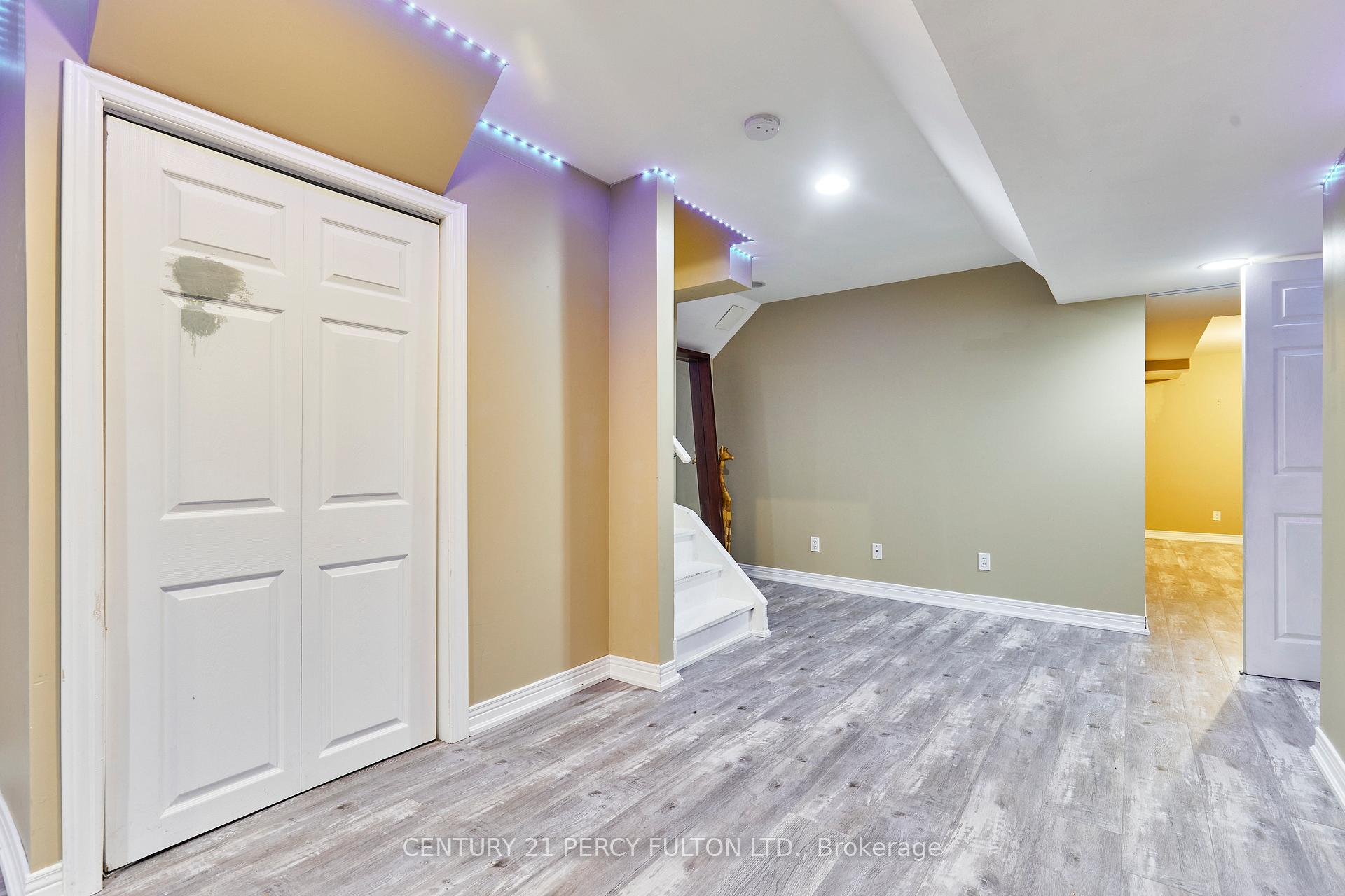 Photo 29 of 70 Wade Square, Clarington, Courtice — HOMEH