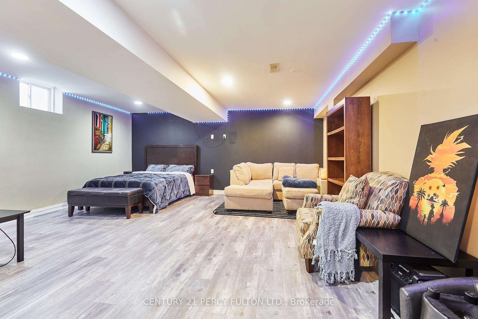 Photo 32 of 70 Wade Square, Clarington, Courtice — HOMEH