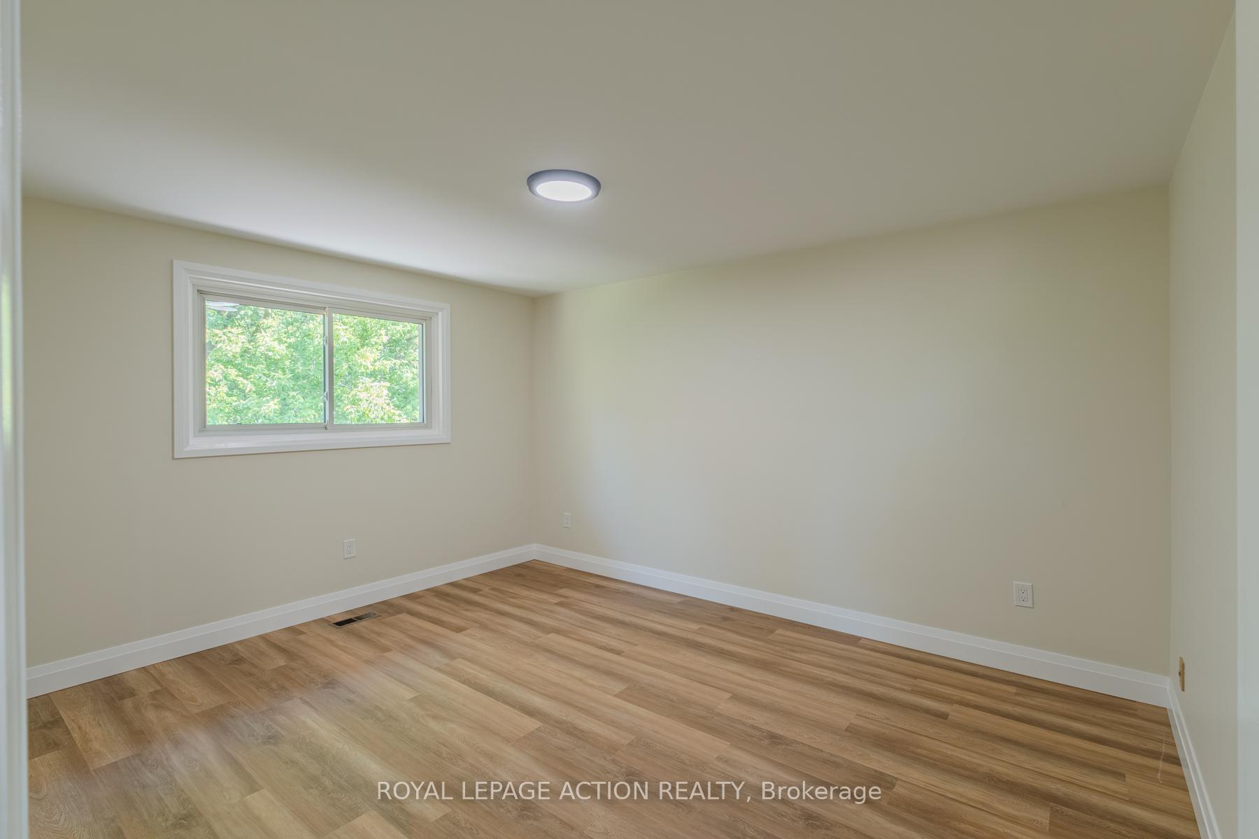 Photo 20 of 9 Bannister Street, Brant, Oakland — HOMEH