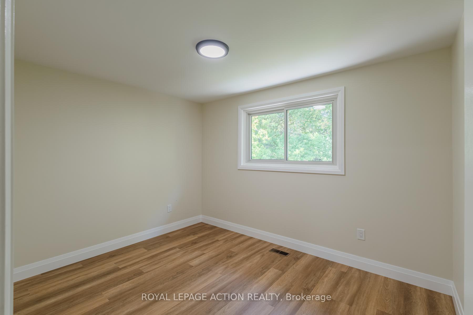 Photo 17 of 9 Bannister Street, Brant, Oakland — HOMEH