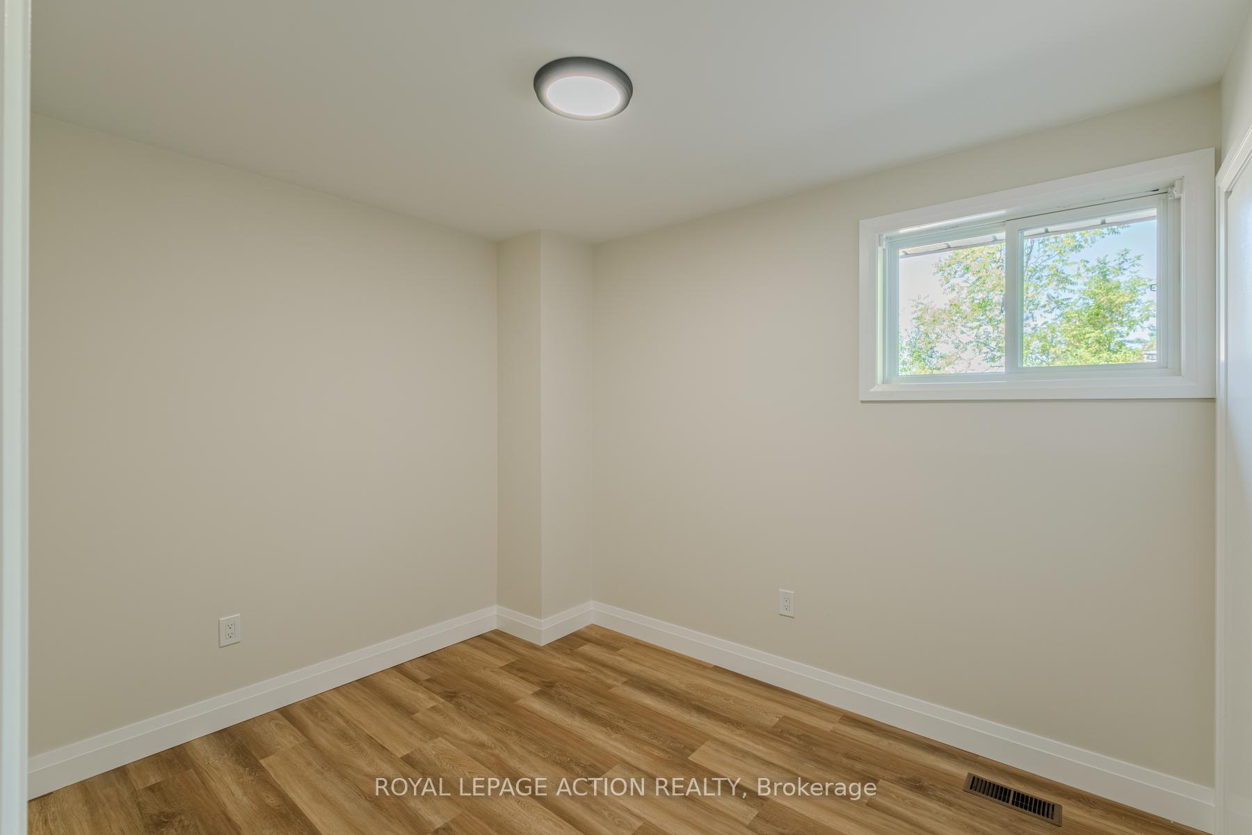 Photo 18 of 9 Bannister Street, Brant, Oakland — HOMEH