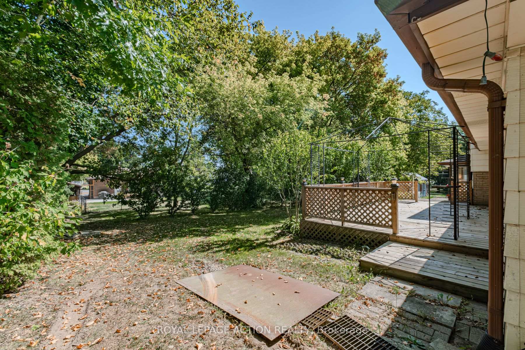 Photo 32 of 9 Bannister Street, Brant, Oakland — HOMEH