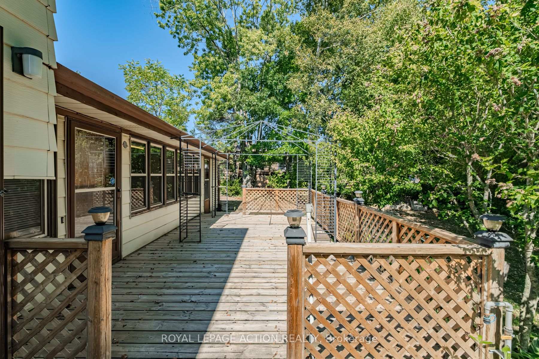 Photo 34 of 9 Bannister Street, Brant, Oakland — HOMEH