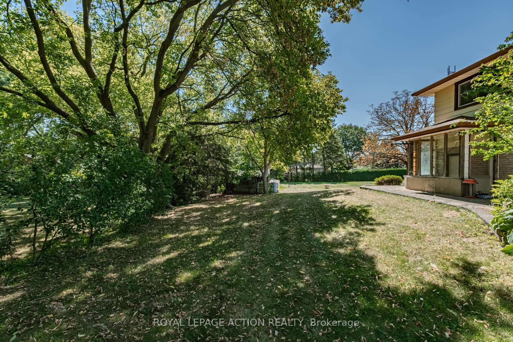 Photo 38 of 9 Bannister Street, Brant, Oakland — HOMEH