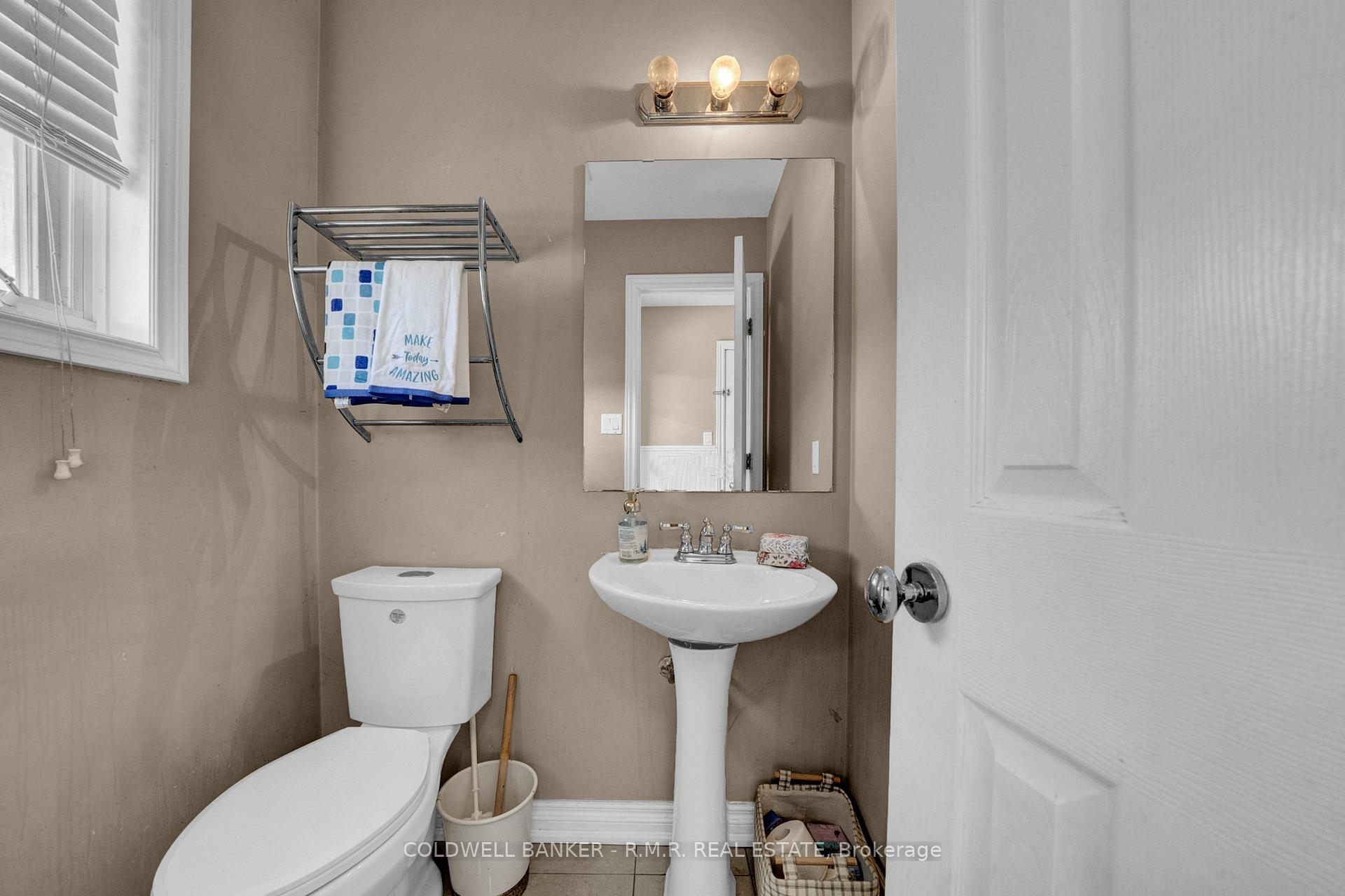 Photo 6 of 83 McMann Crescent, Clarington, Courtice — HOMEH