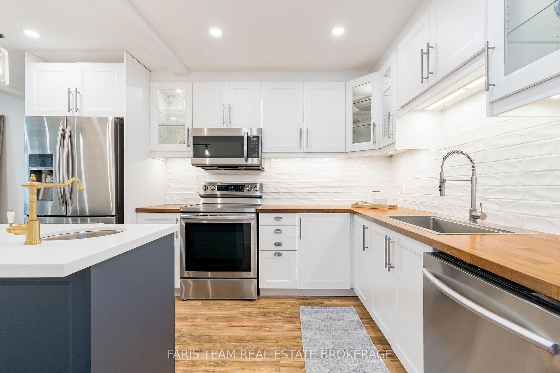 Photo 7 of 4B Oak Street, Barrie, Wellington — HOMEH