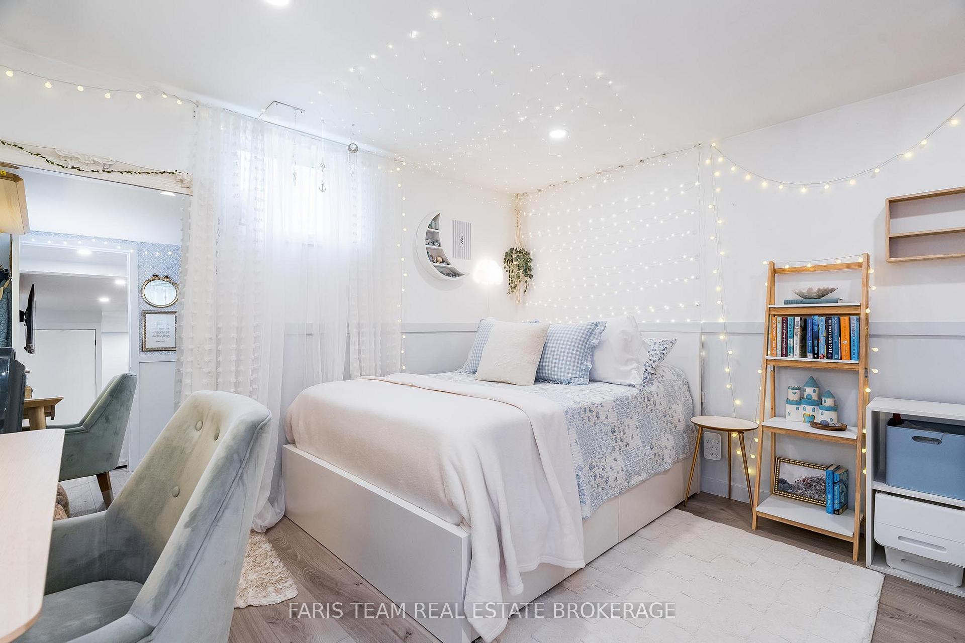 Photo 28 of 4B Oak Street, Barrie, Wellington — HOMEH
