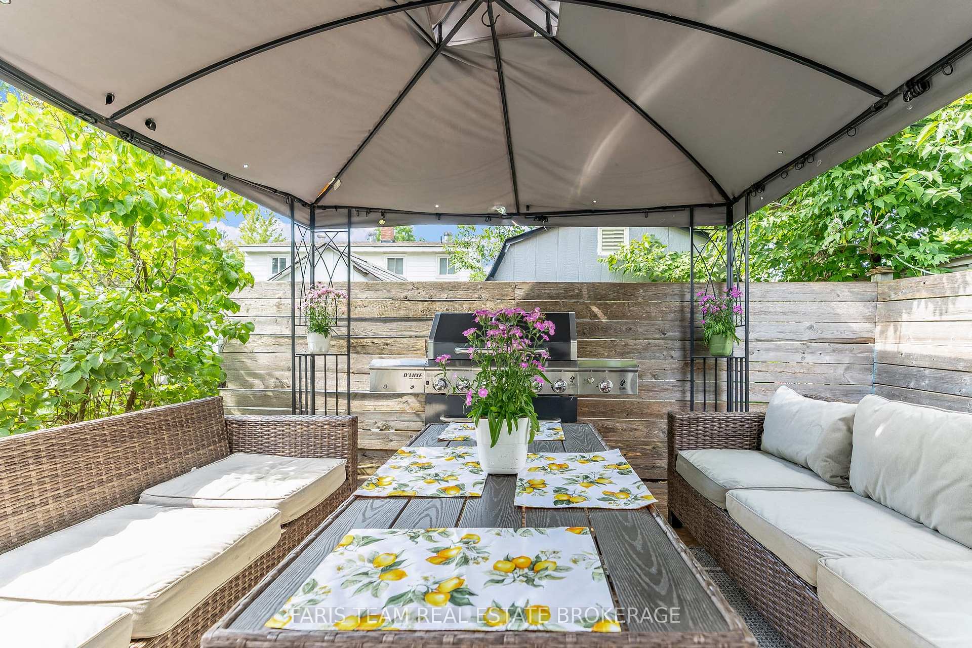 Photo 32 of 4B Oak Street, Barrie, Wellington — HOMEH