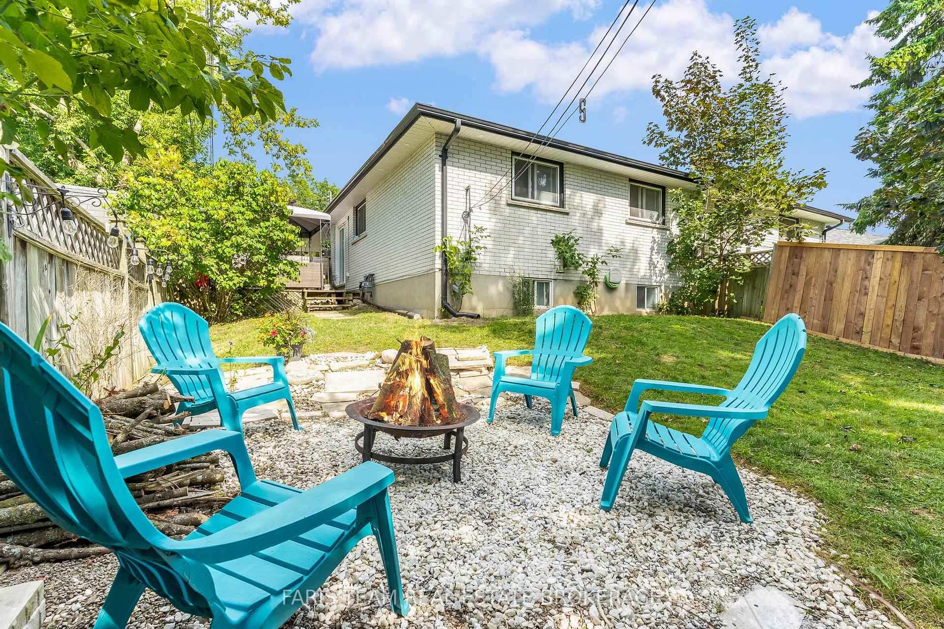 Photo 36 of 4B Oak Street, Barrie, Wellington — HOMEH