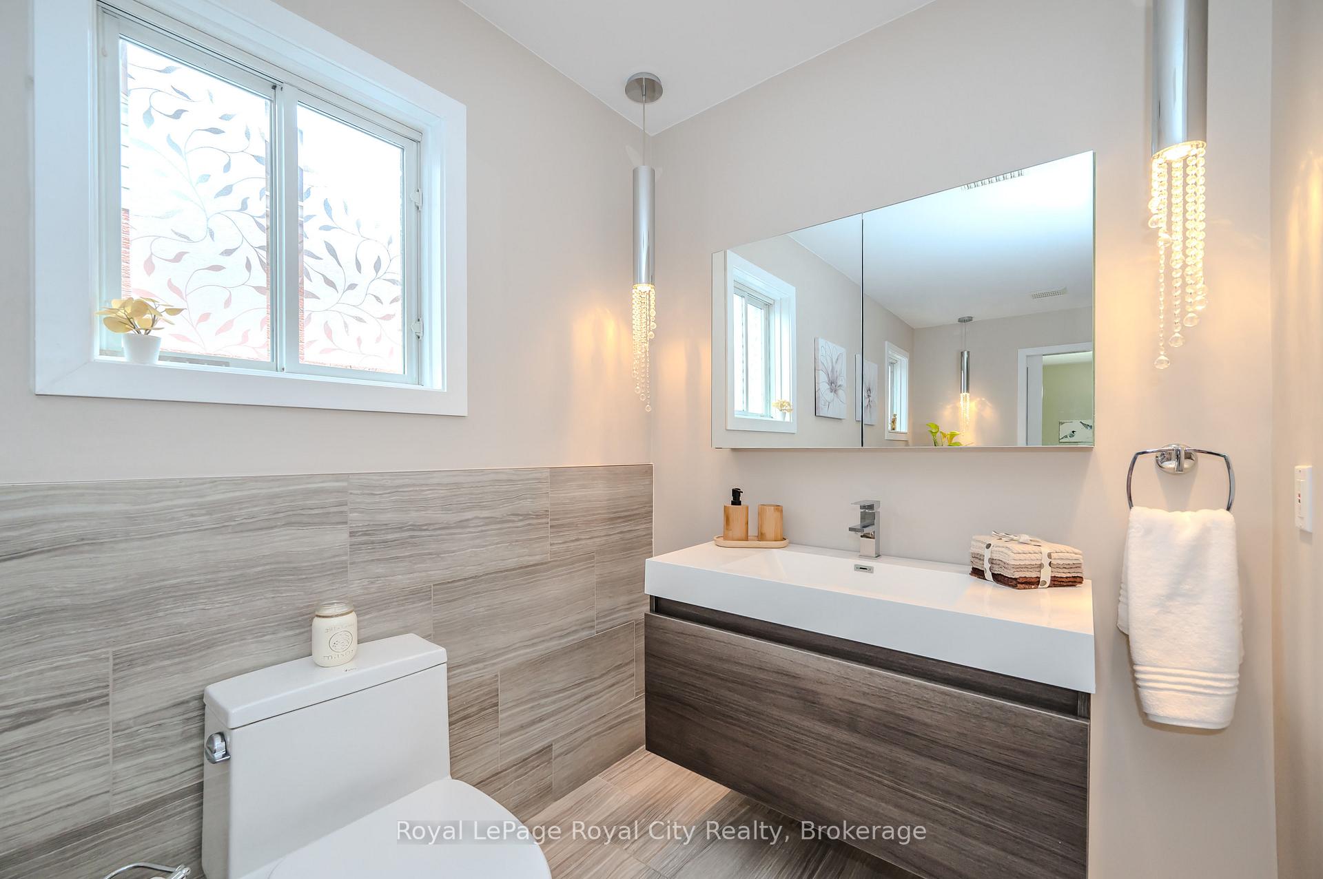 Photo 19 of 6 White Pine Way, Guelph, Village By The Arboretum — HOMEH