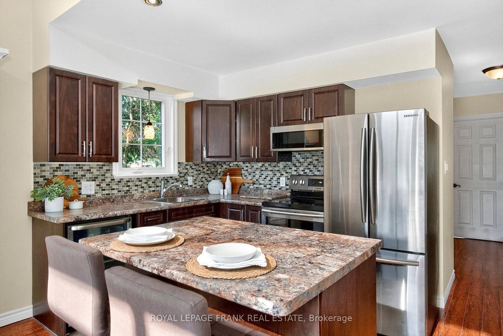 Photo 40 of Unit 14, 81 Laguna Pkwy, Ramara, Brechin — HOMEH