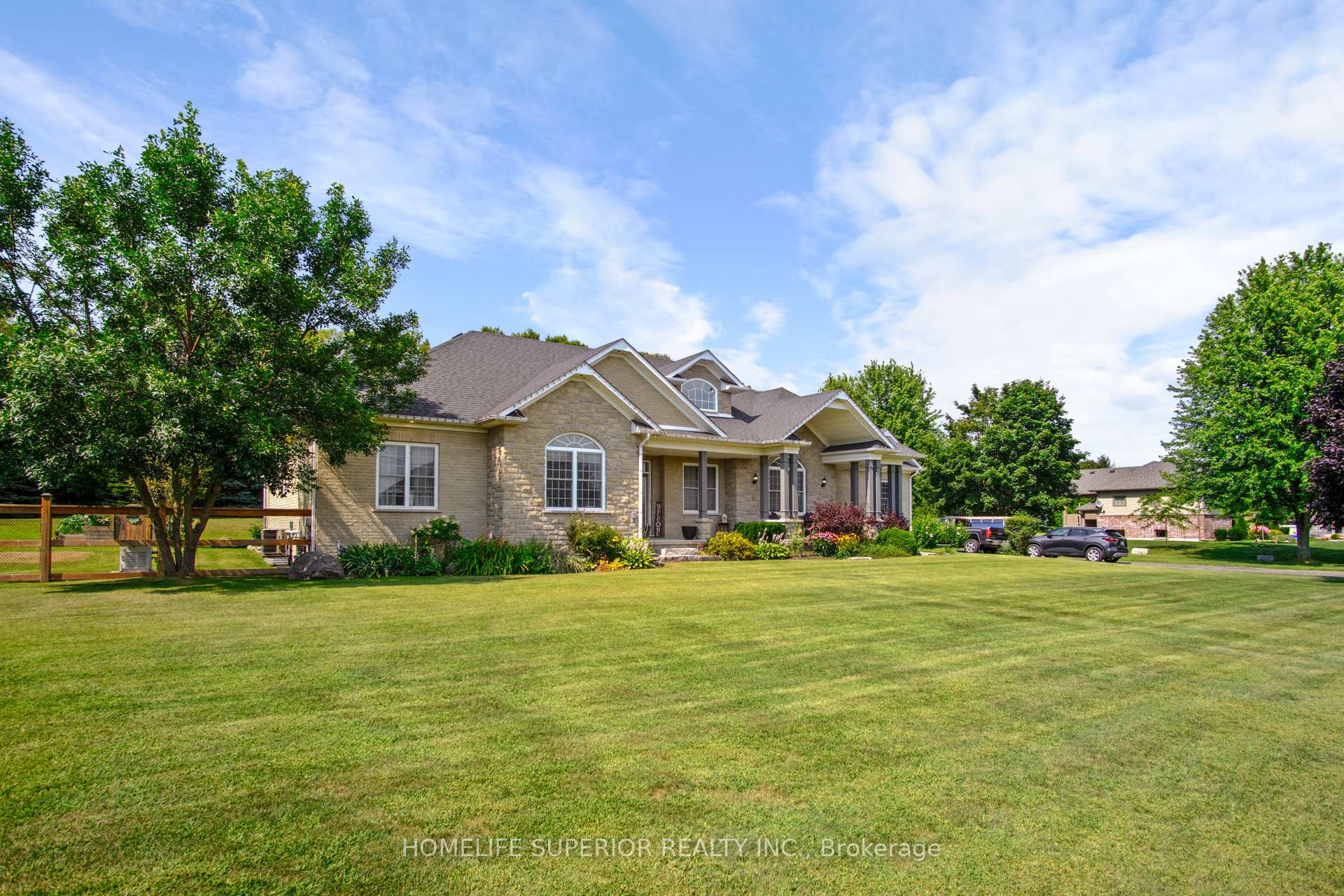 Photo 2 of 4568 Paynes Crescent, Clarington, Rural Clarington — HOMEH