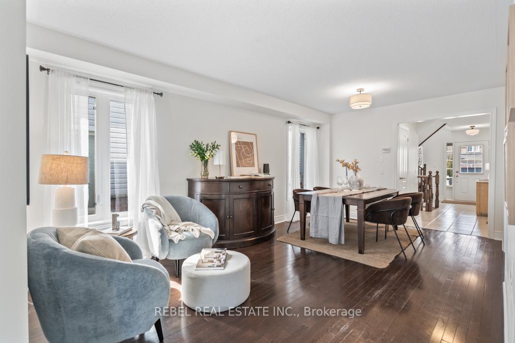 Photo 5 of 168 Bathgate Crescent, Clarington, Courtice — HOMEH