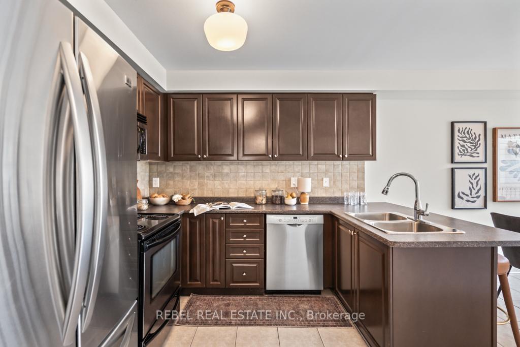 Photo 15 of 168 Bathgate Crescent, Clarington, Courtice — HOMEH