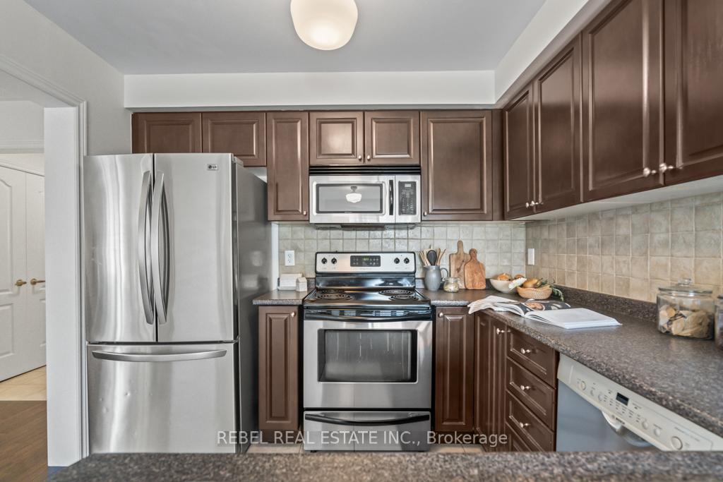 Photo 17 of 168 Bathgate Crescent, Clarington, Courtice — HOMEH