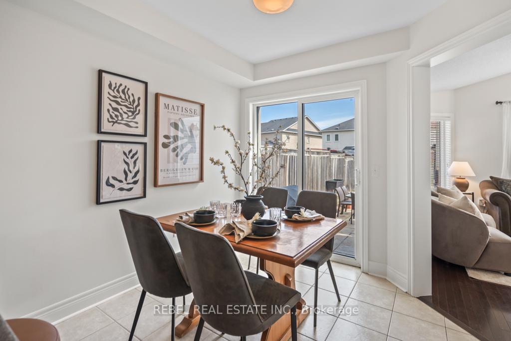Photo 18 of 168 Bathgate Crescent, Clarington, Courtice — HOMEH