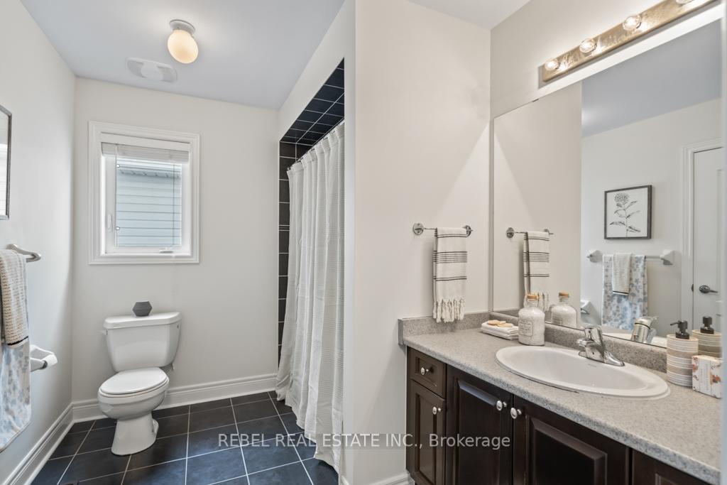 Photo 26 of 168 Bathgate Crescent, Clarington, Courtice — HOMEH