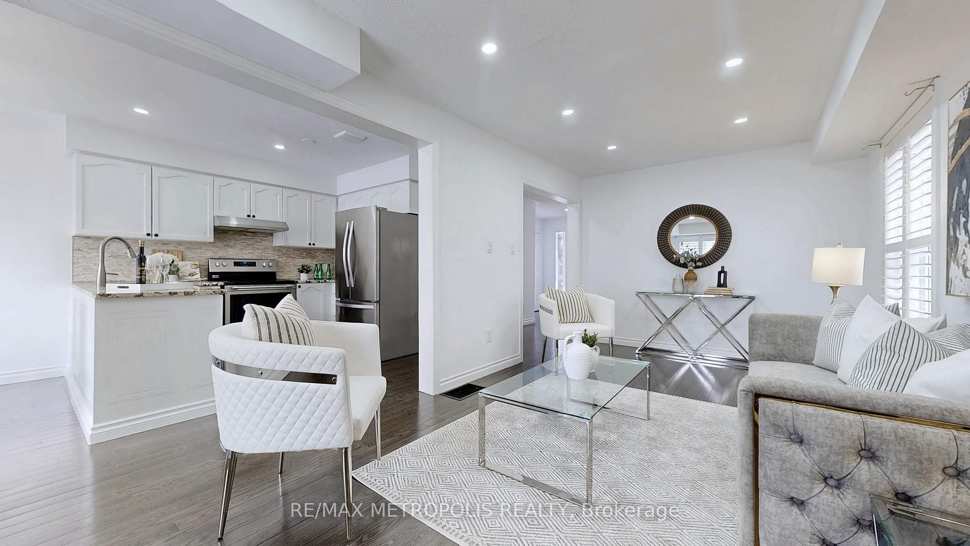 Photo 10 of 31 Hearthstone Crescent, Clarington, Courtice — HOMEH